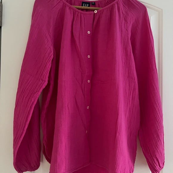 GAP Women's Fuchsia Button-Up Blouse - Picture 1 of 1